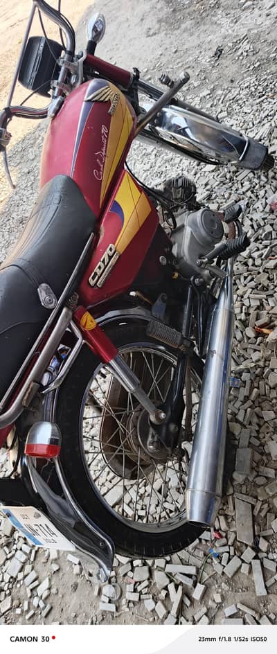 Honda cd70 2005