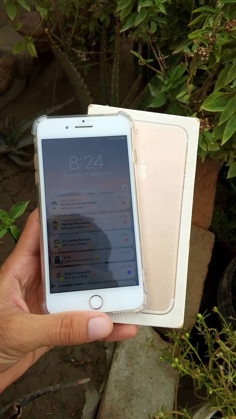 Apple iPhone 7 Plus 3