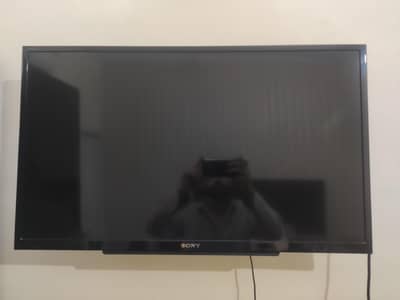 SONY LCD TV 32"