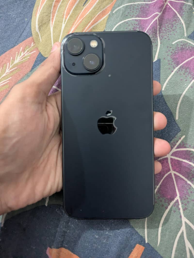 Apple iPhone 13 2