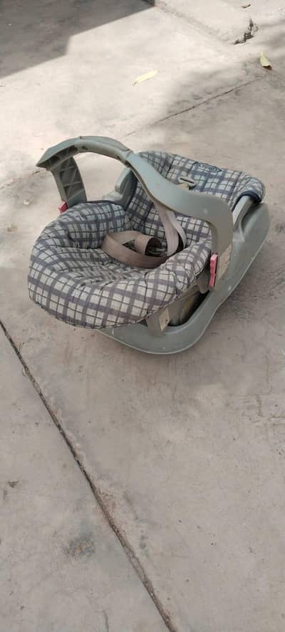 Graco Infant Baby Car seat / carrier with Car base