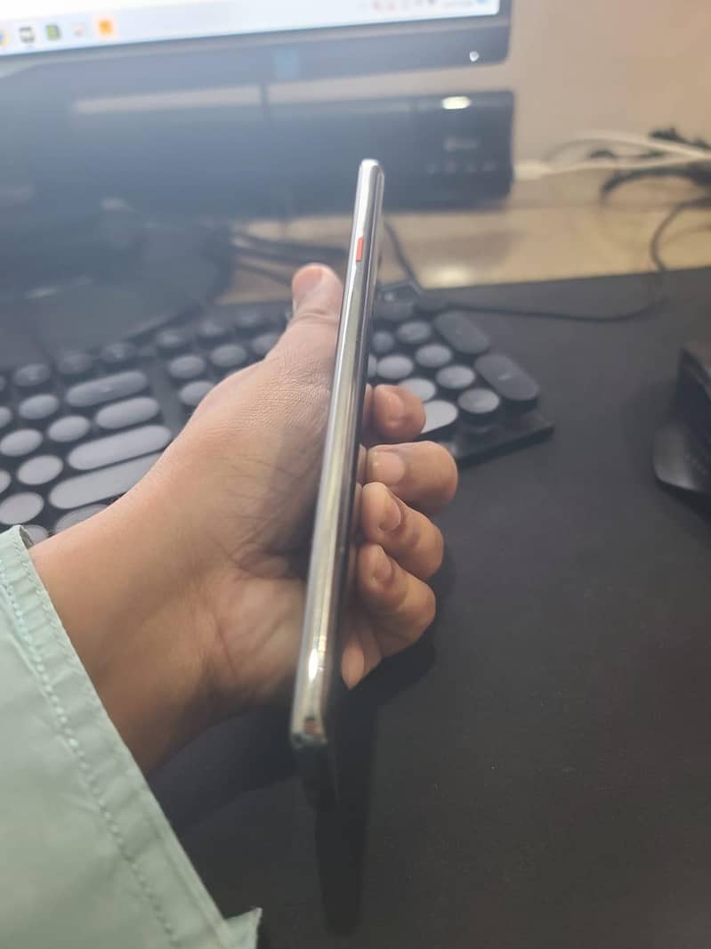Tecno CAMON 40 Pro 2