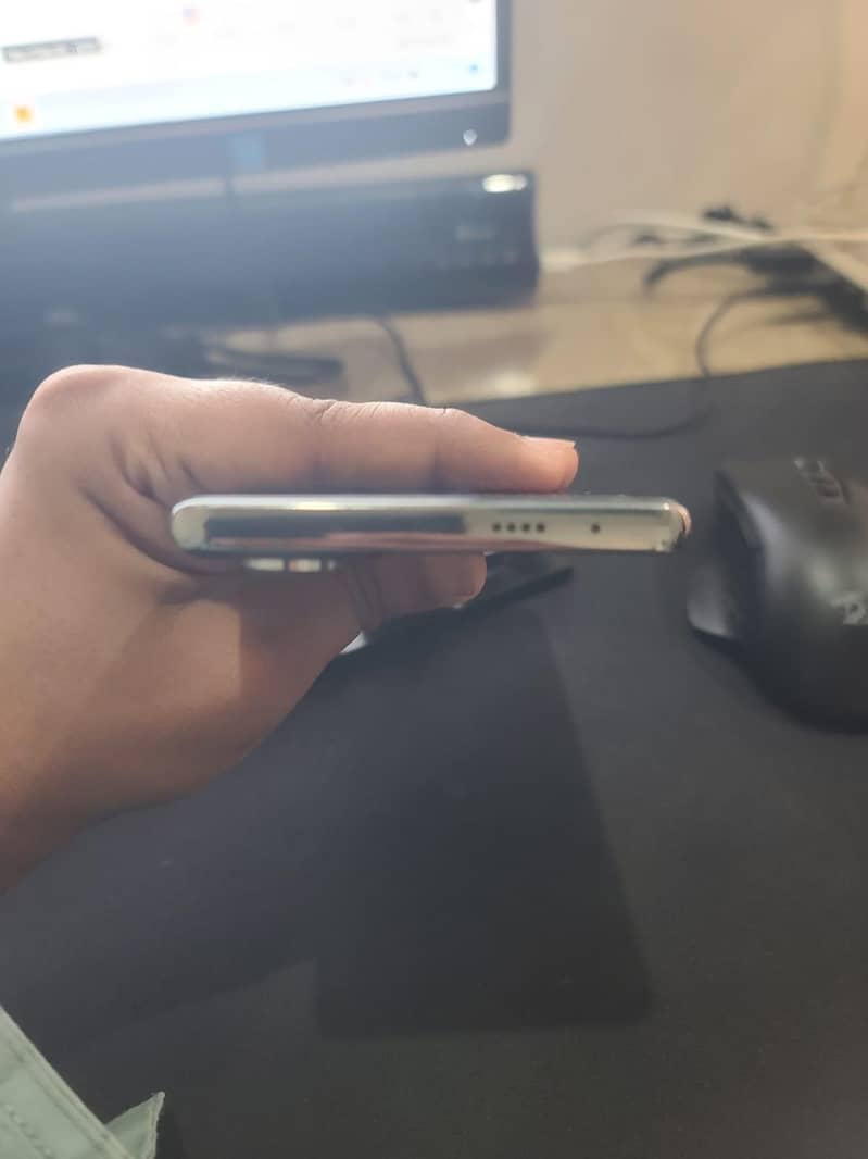 Tecno CAMON 40 Pro 3