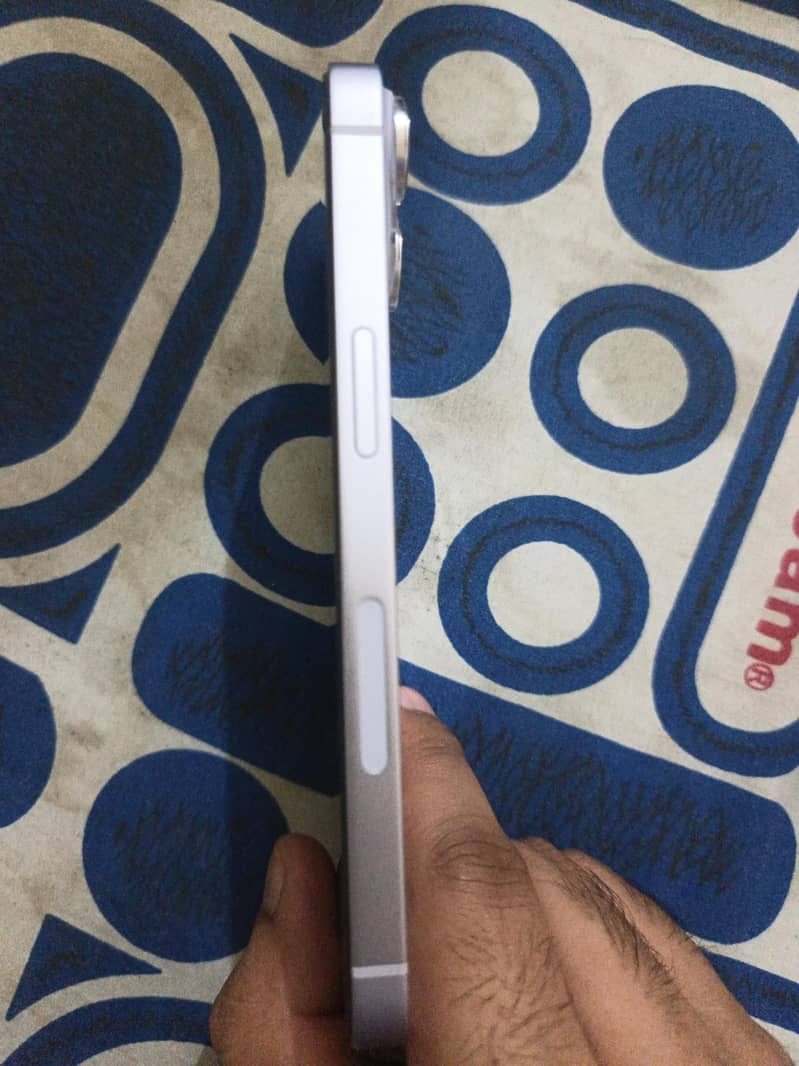 Apple iPhone 14 1