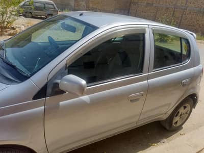 Toyota Vitz 2000