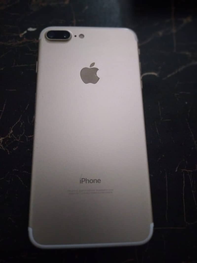 Apple iPhone 7 Plus 2