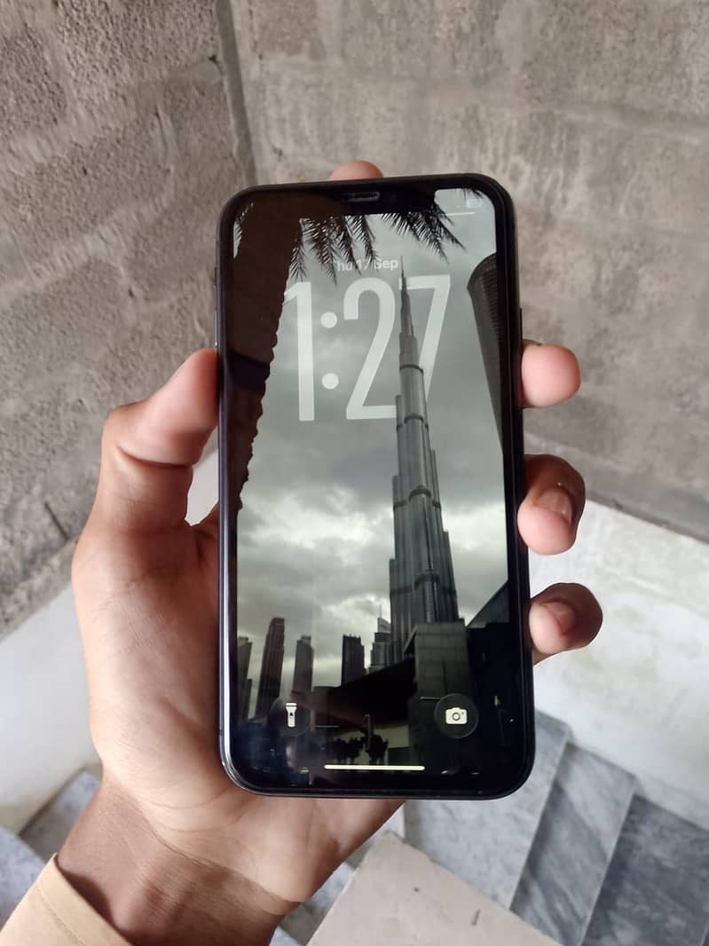 Apple iPhone 11 3