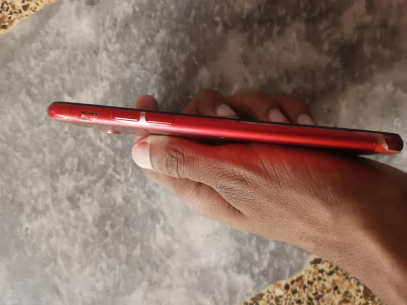 Apple iPhone 7 2