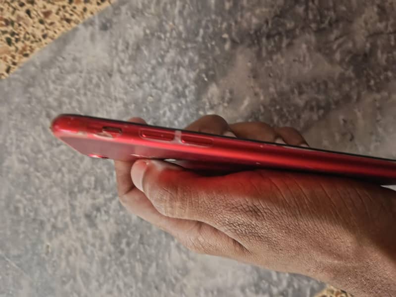 Apple iPhone 7 3