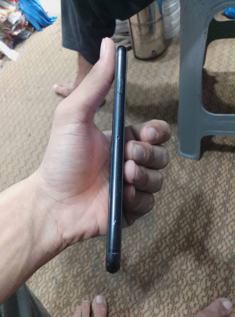 iPhone se2020 3