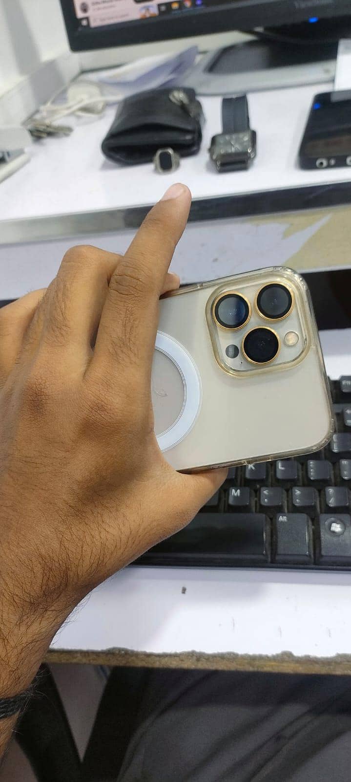 Apple iPhone 13 Pro Max 3