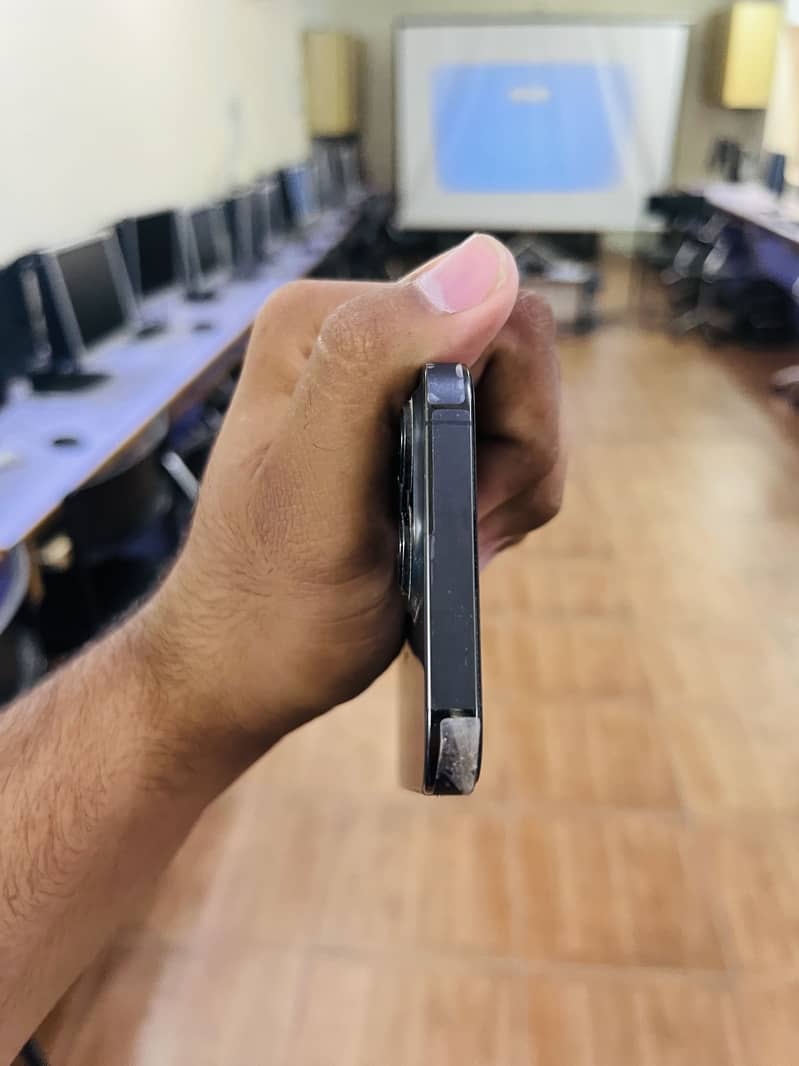 Apple iPhone 13 Pro 5
