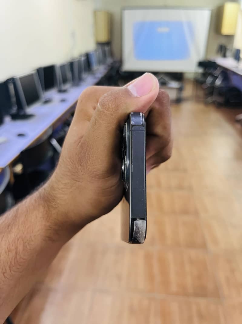 Apple iPhone 13 Pro 6