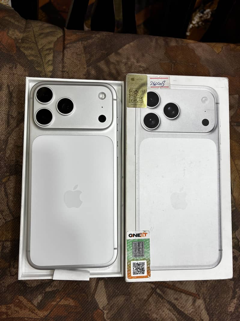 Apple iPhone 17 Pro Max 0