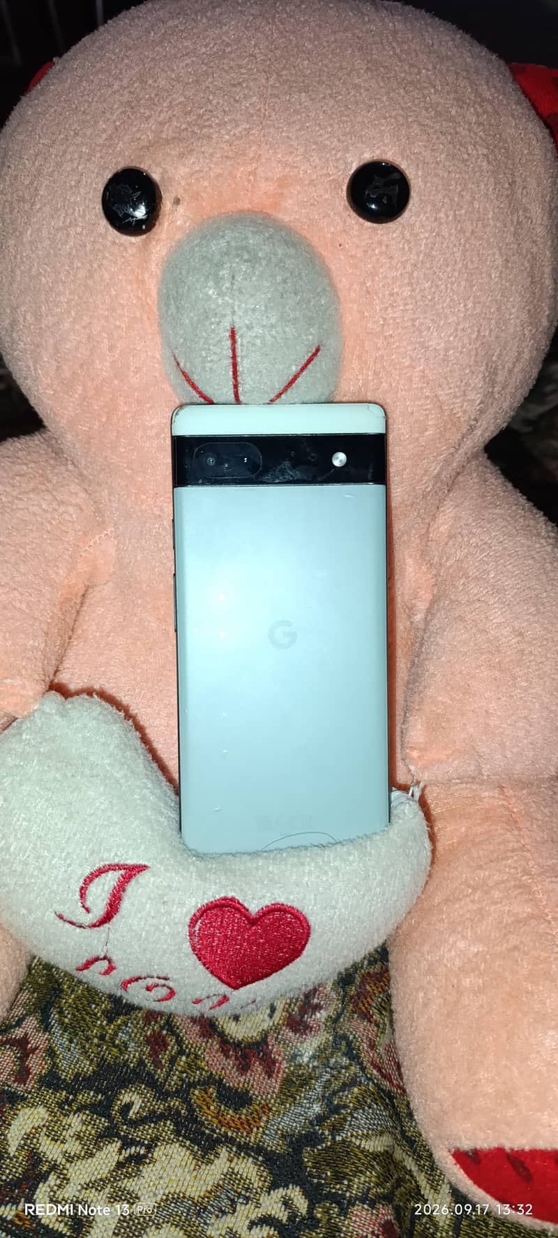 Google Pixel 6a 5