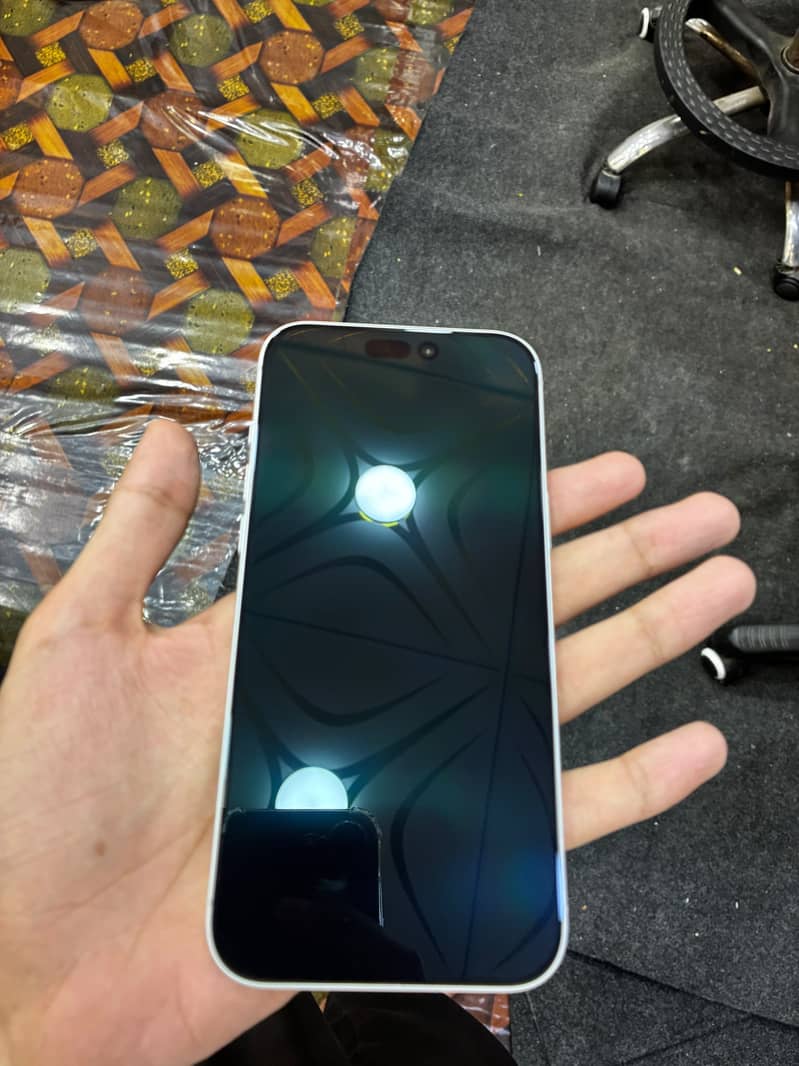 Apple iPhone 17 Pro Max 9