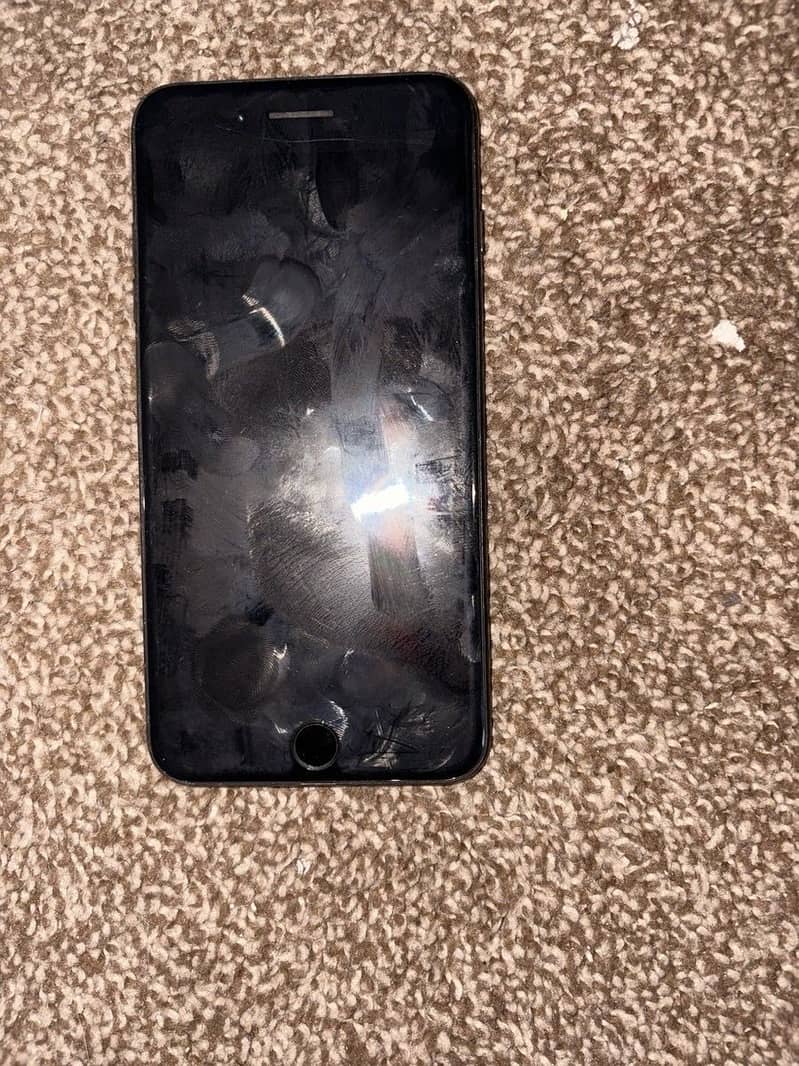 iPhone 8 Plus 0