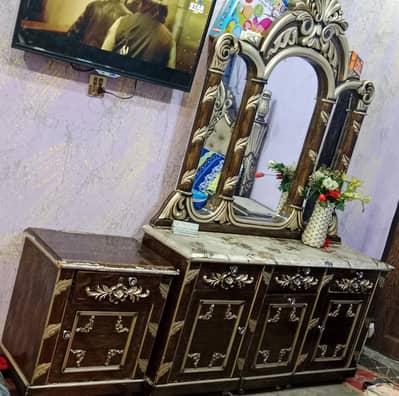bed dressing table