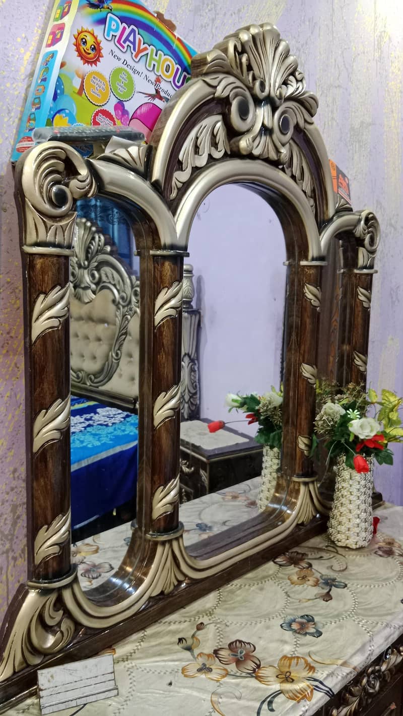 bed dressing table 6