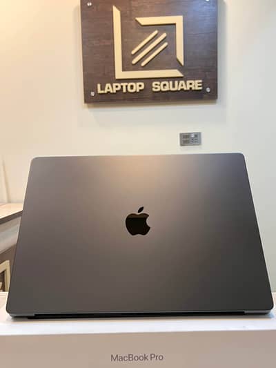 Apple MacBook M4 Max Pro 2024 48GB 1TB 40 Cores GPU 16 inch SpaceBlack