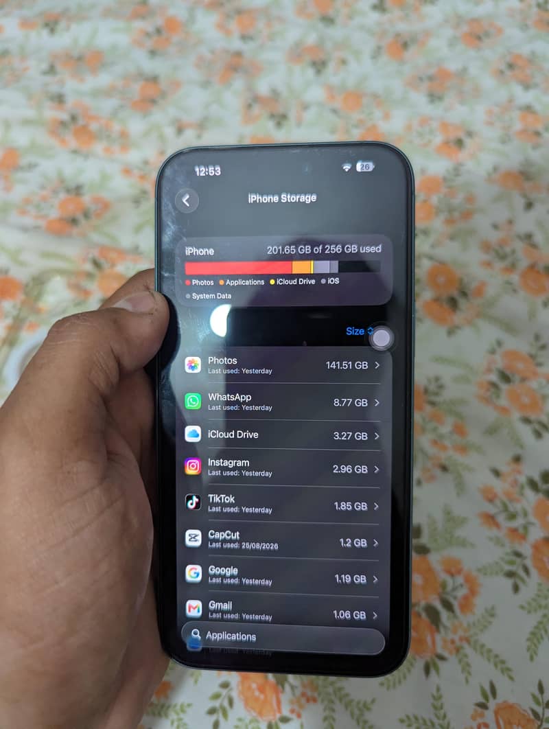 Apple iPhone 16 Plus 2