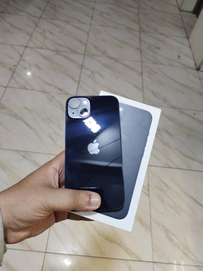Apple iPhone 13 0