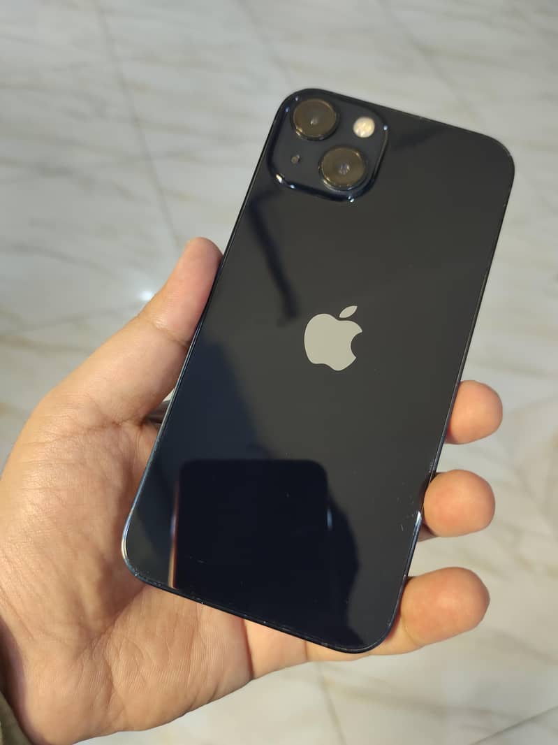Apple iPhone 13 1