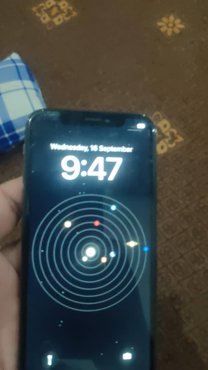 Apple iPhone X 4