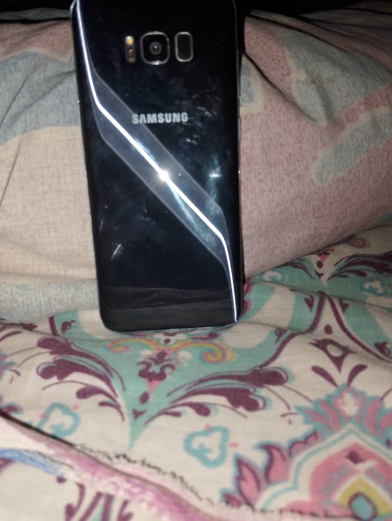 Samsung Mobile S8 Plus 1