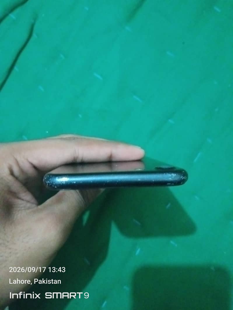 Apple iPhone 7 5