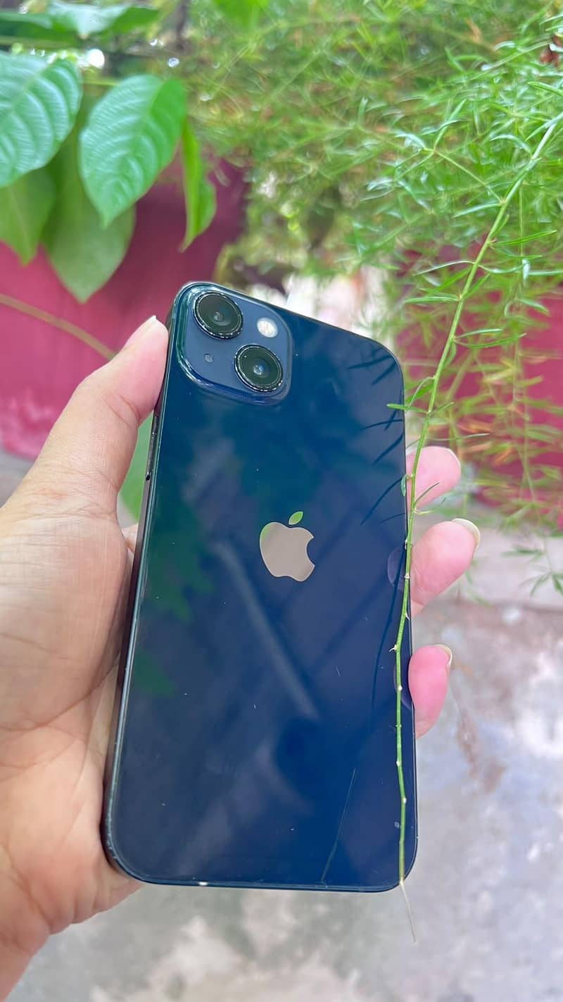 Apple iPhone 13 7