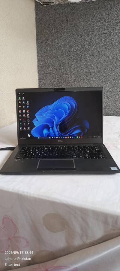Dell Latitude 7300 – Core i5 8th Gen (8GB / 256GB SSD)