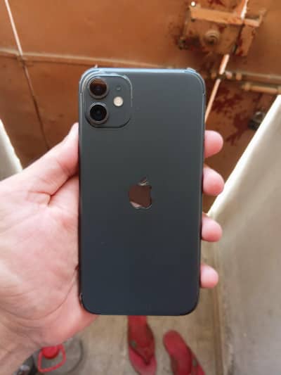 I phone 11 dual approved 128 GB nut to nut genuine