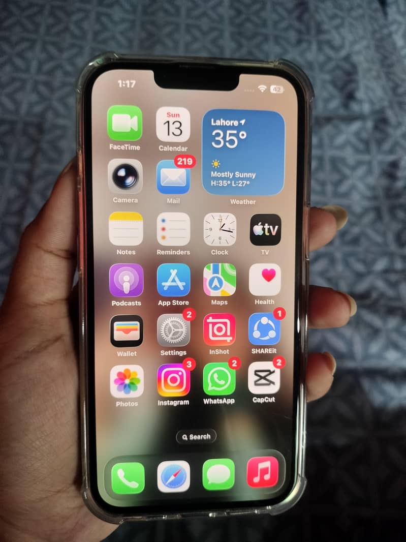 Apple iPhone 13 jv 1