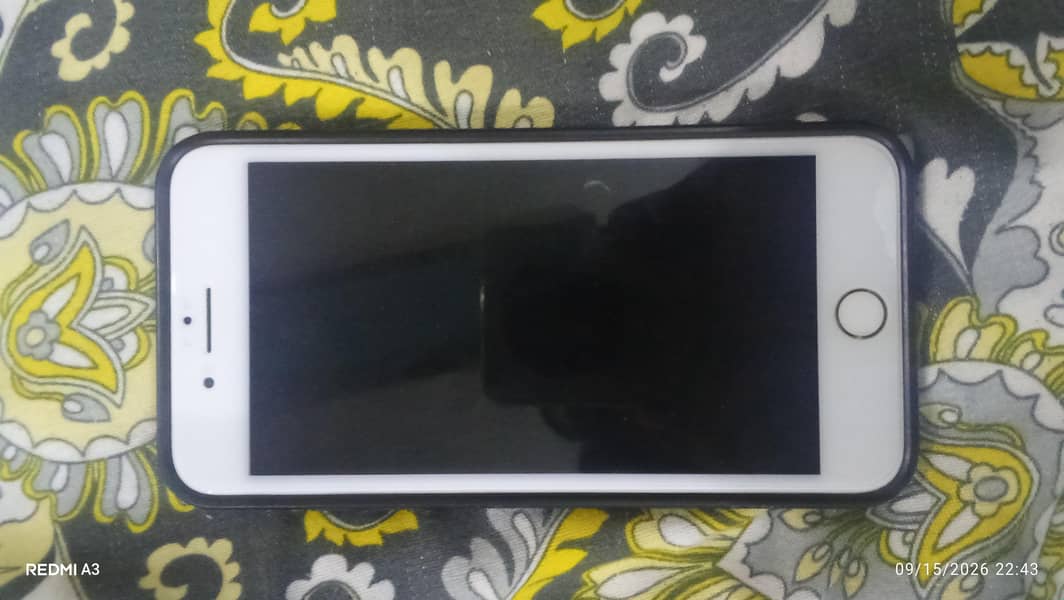 Apple iPhone 7 Plus 9