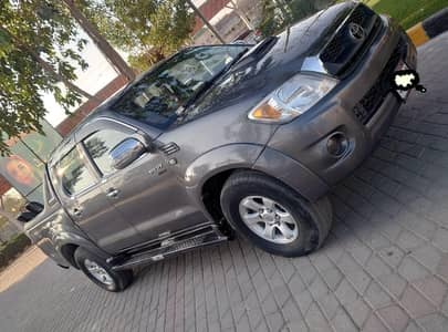 Toyota vigo Thailand imort 2011  urgent sale 03028015031