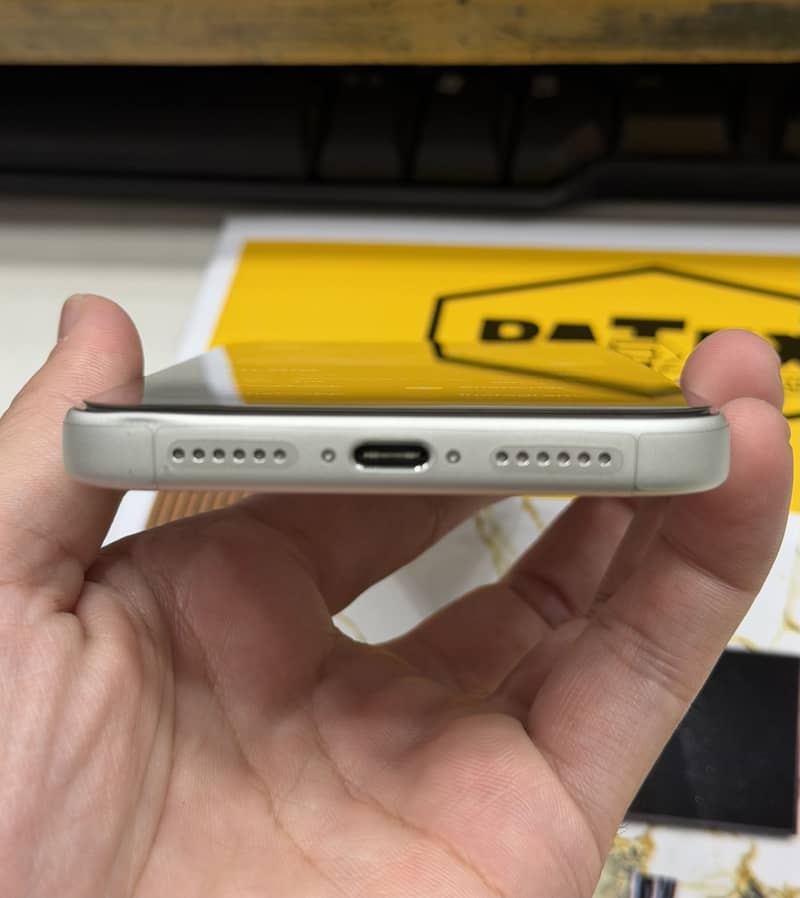 Apple iPhone 17 Pro Max 5