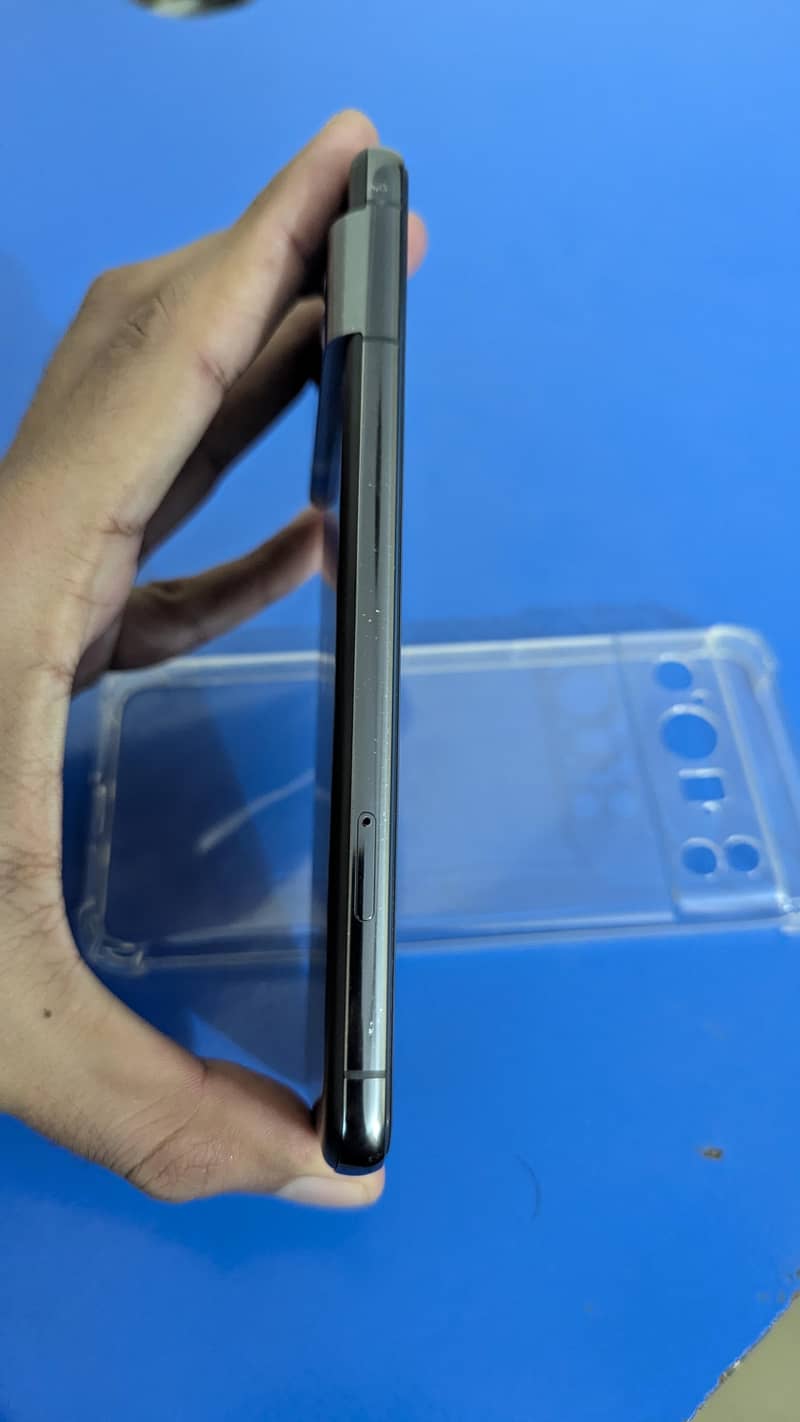 Google Pixel 8 Pro 2