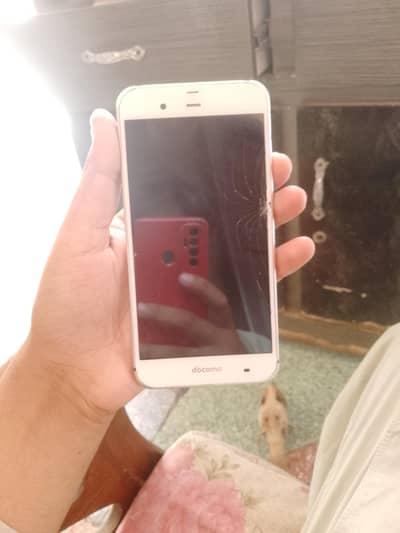Docomo Sharp SH04H 3/32