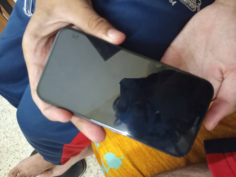 Apple iPhone 12 2