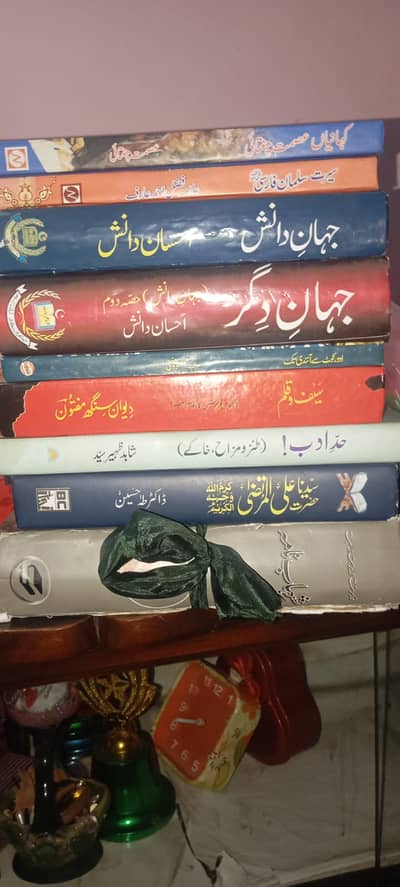 Urdu literature old books (very cheep price)