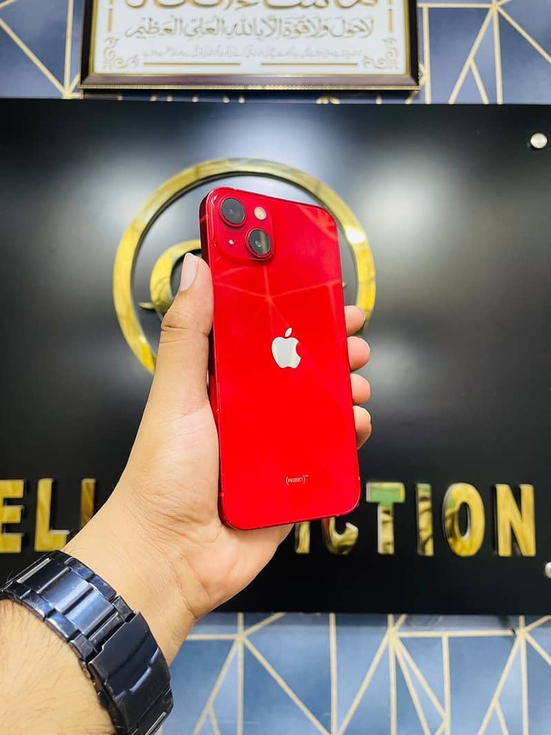 Apple iPhone 13 5