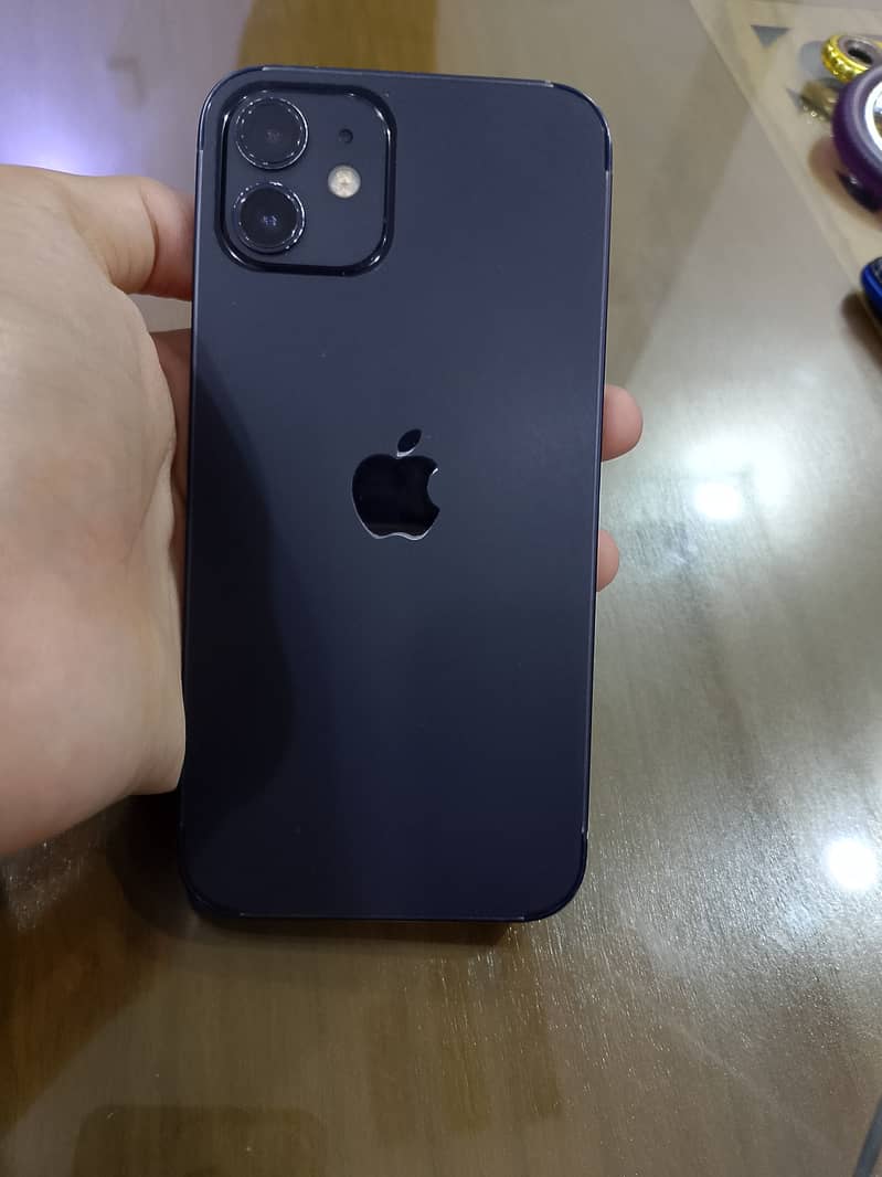 Apple iPhone 12 3