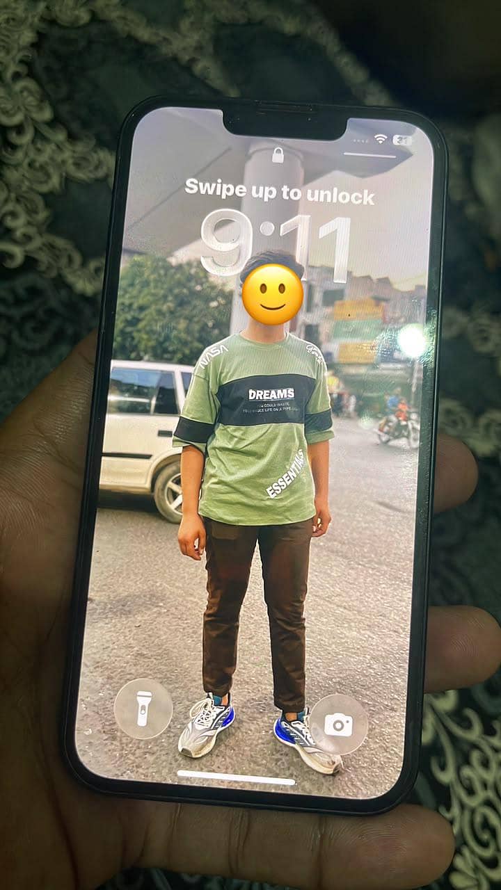 Apple iPhone 13 1