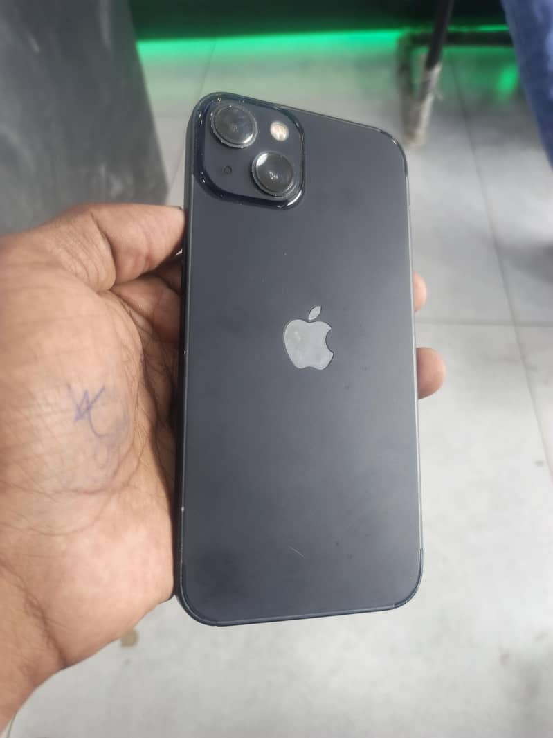 Apple iPhone 13 2
