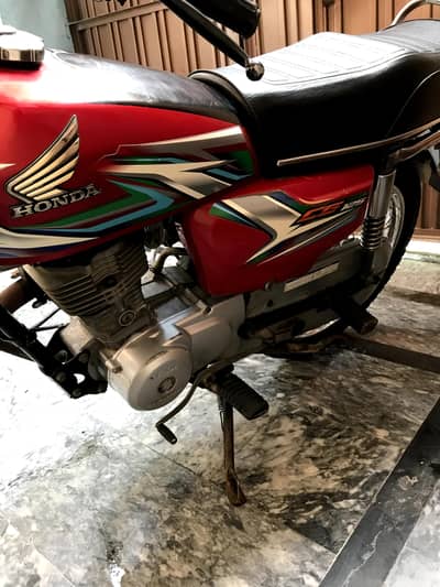 Honda 125 2022/23 complete documents bio on the spot urgent need money