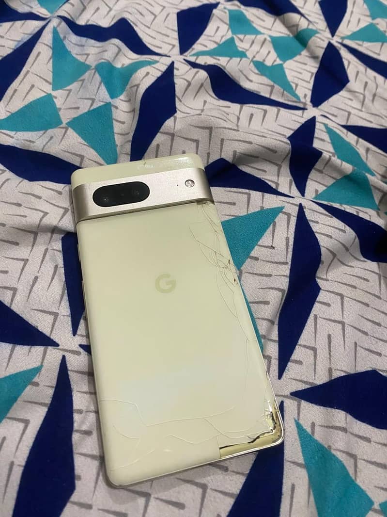 Google Pixel 7 3