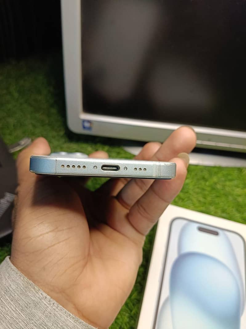 Apple iPhone 15 2