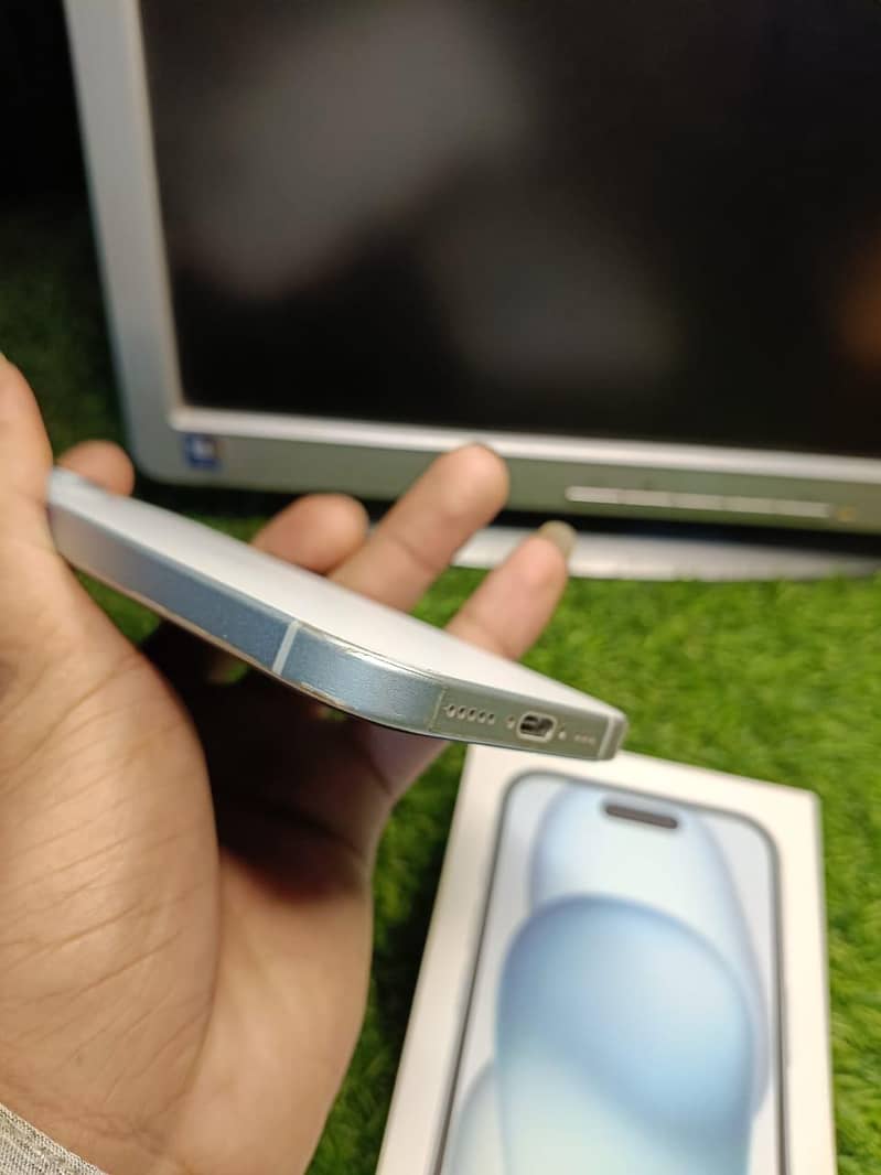 Apple iPhone 15 10