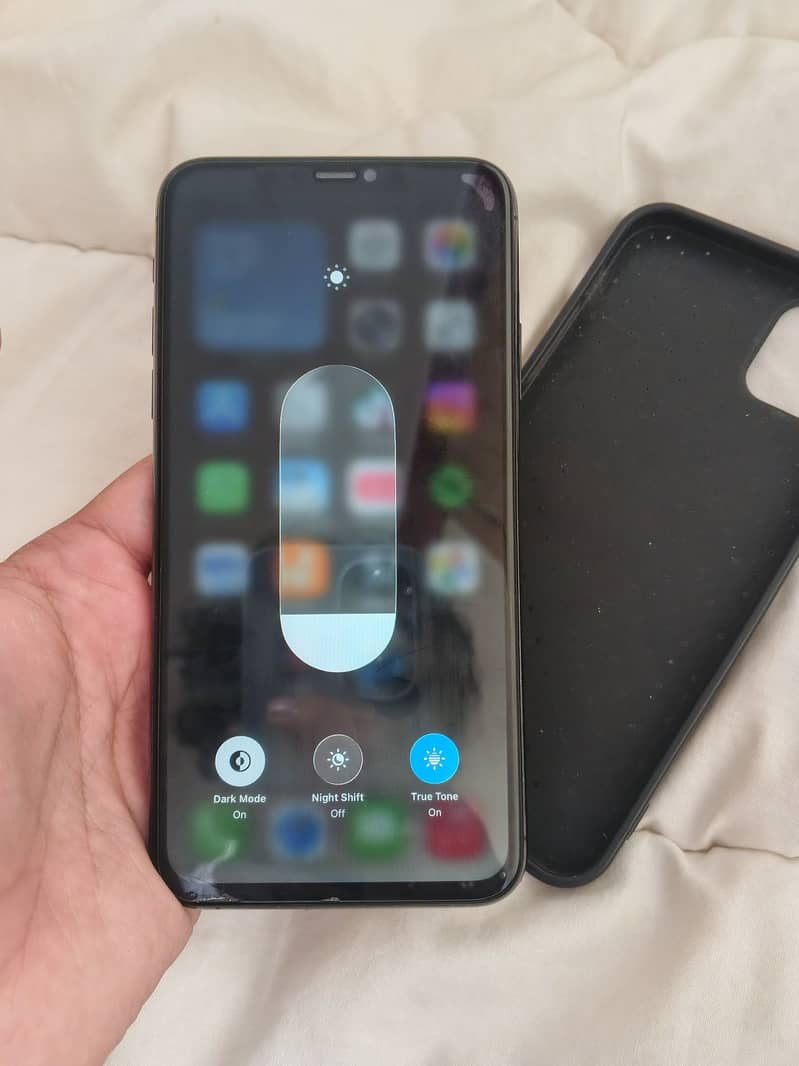 iPhone 11 Pro Max 5